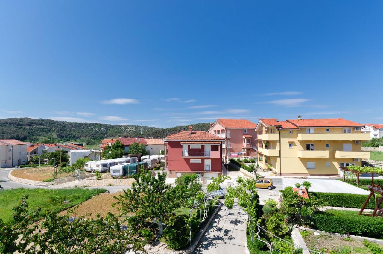 Apartments Rajka Lopar Extérieur photo